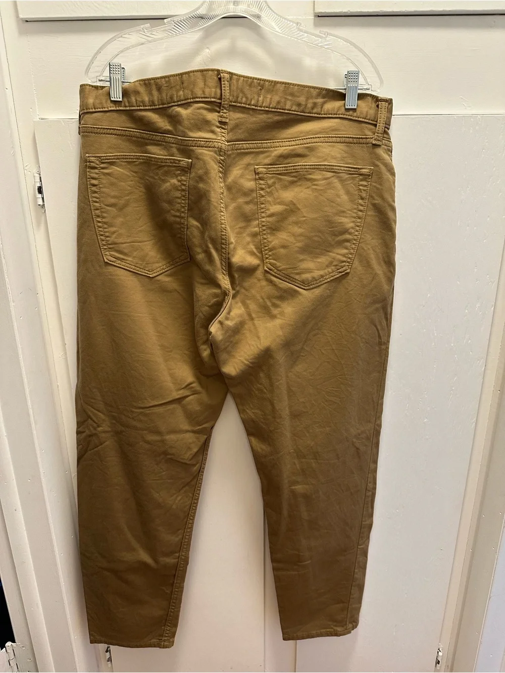 Banana Republic Mens Athletic Travelor Pants in Camel Brown 36x30